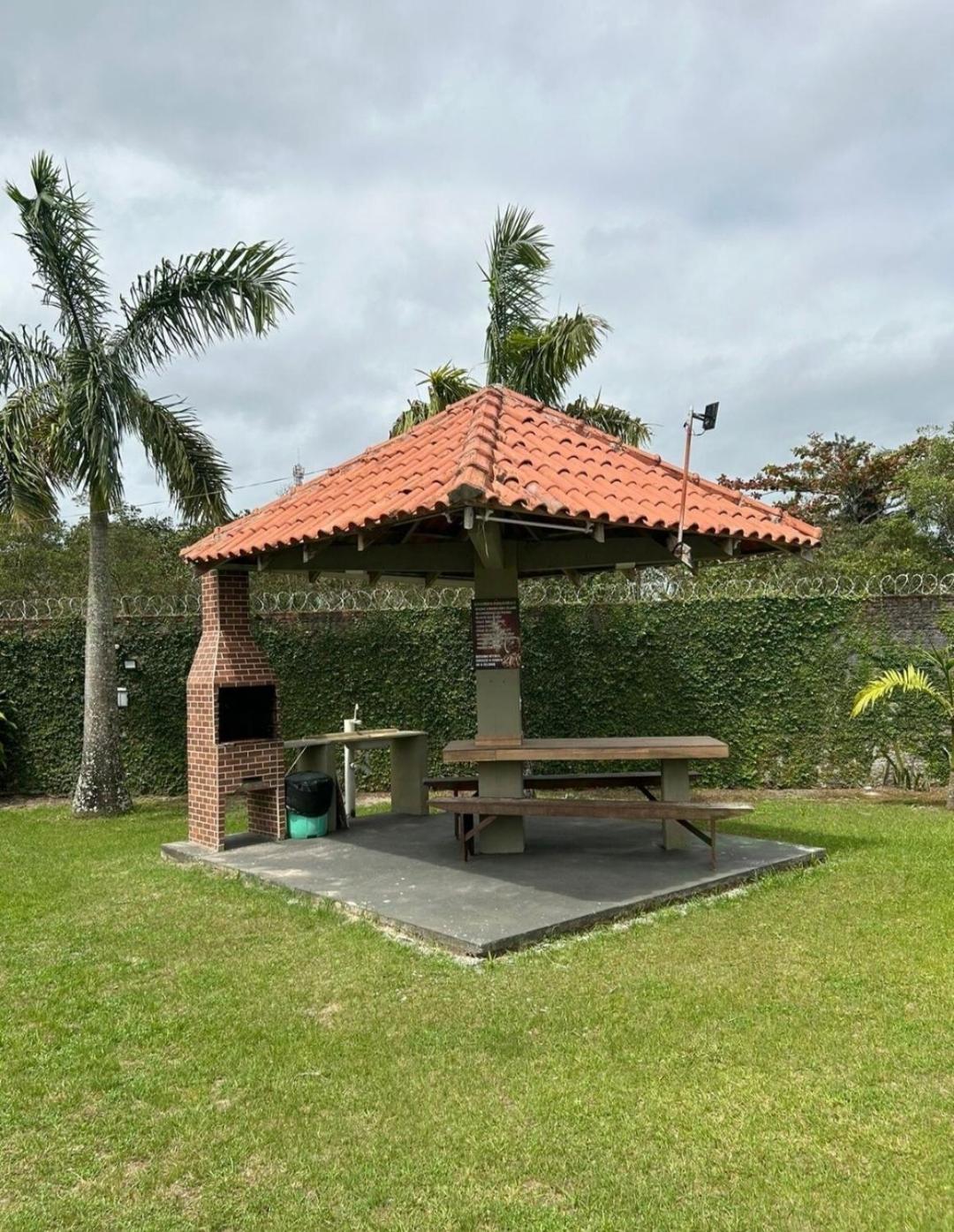 Kitnet Flamingo 31B Apartamento Matinhos Exterior foto